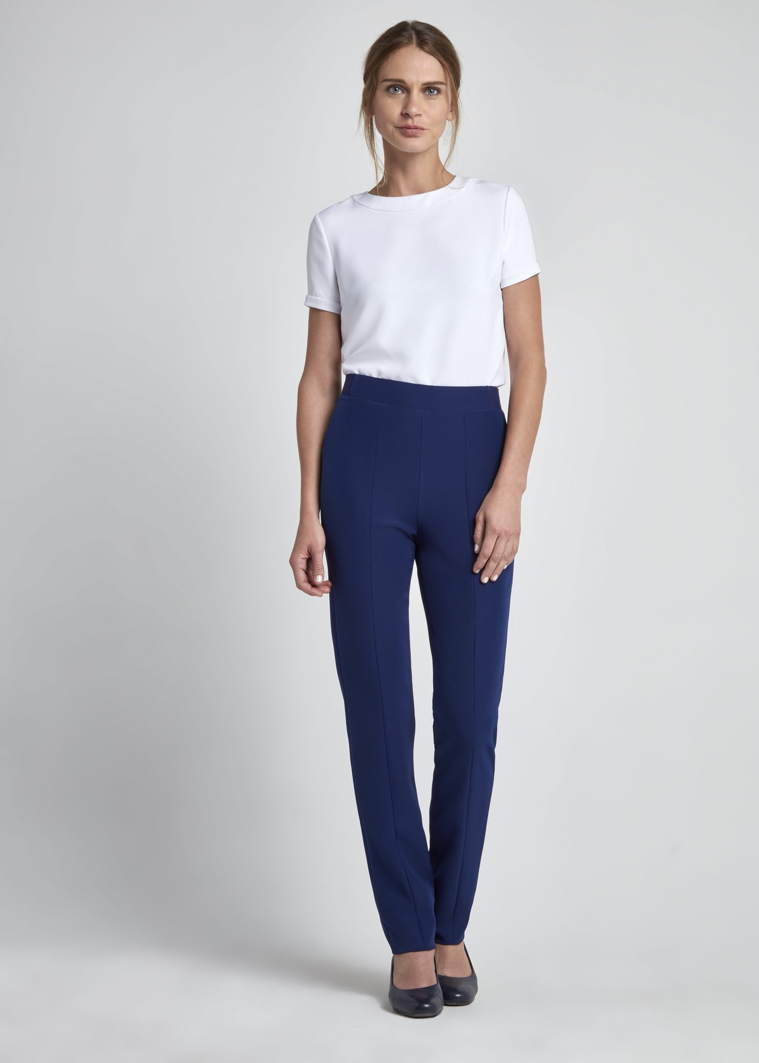 Spars piece in navy, detail
